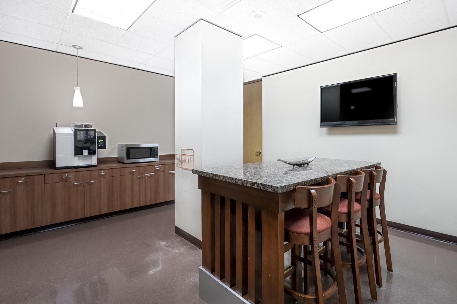 TX, San Antonio - One Riverwalk Place